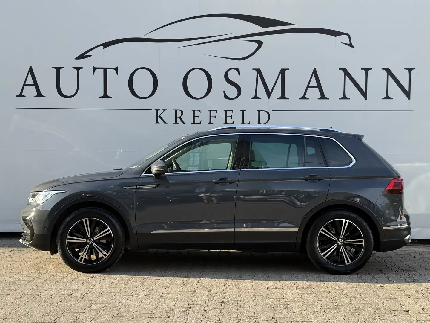 Volkswagen Tiguan 2.0 TDI DSG Elegance | IQ.DRIVE | LED Grigio - 2