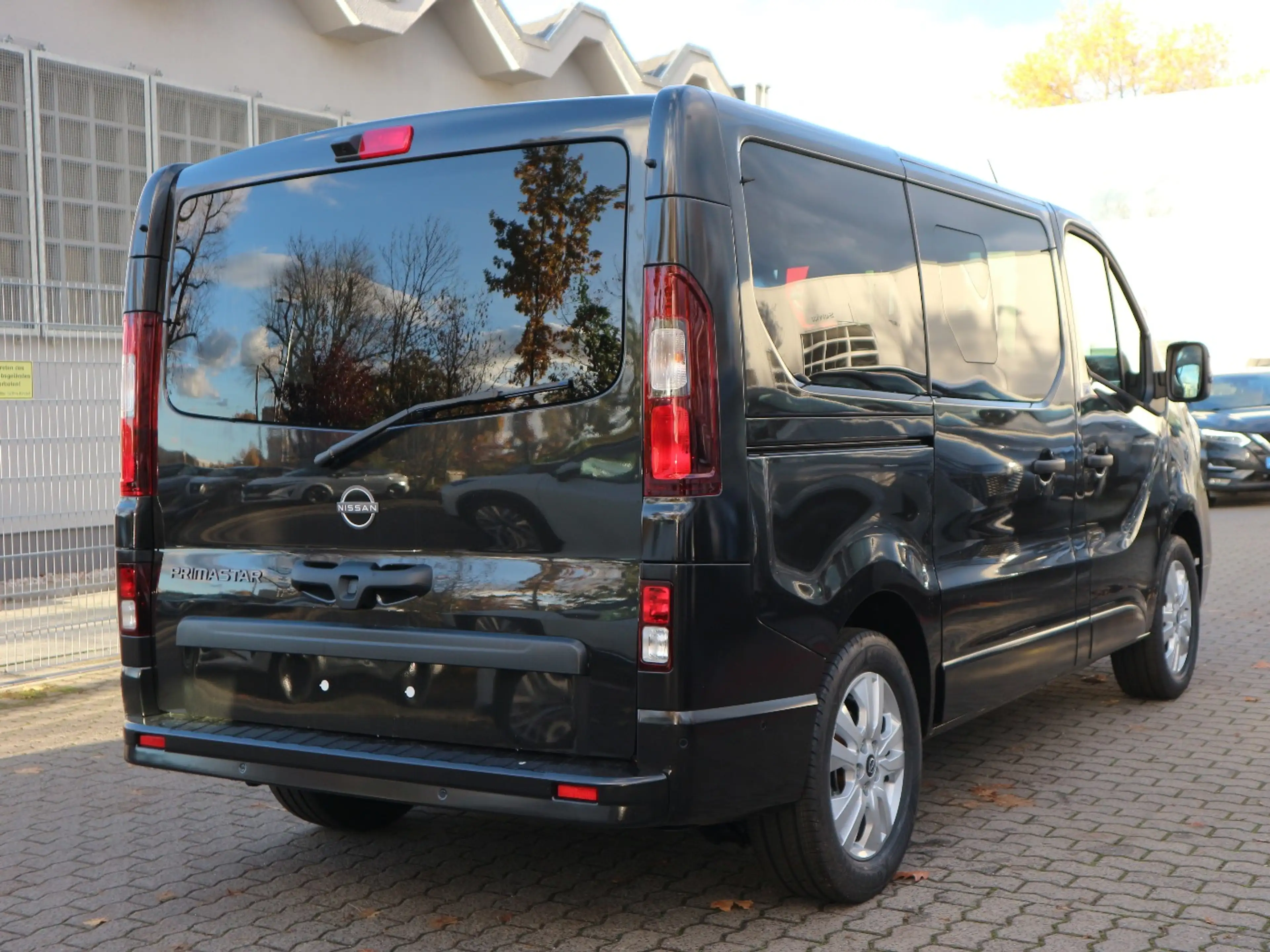 Nissan Primastar Kombi9 L1H1 2,8t dCi170 9AT TEKNA LM — photo 7