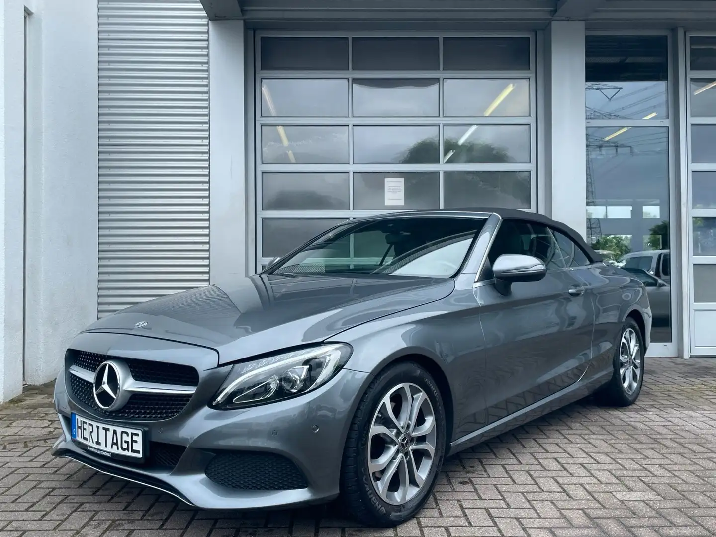 Mercedes-Benz C 220 d Cabrio/LEDER/TEMP/LED/NAVI/KAMERA Gris - 1