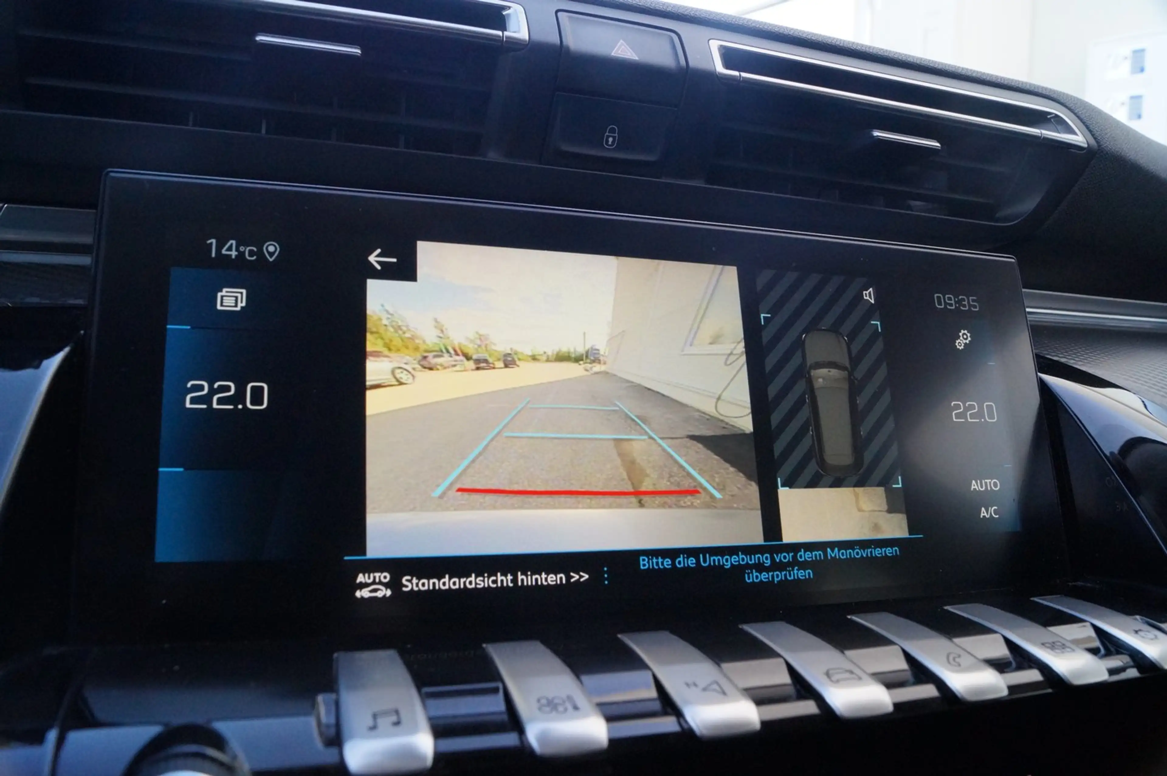 Peugeot 508 SW 1,5 BlueHDi 130 EAT8 S&S Allure P — photo 15