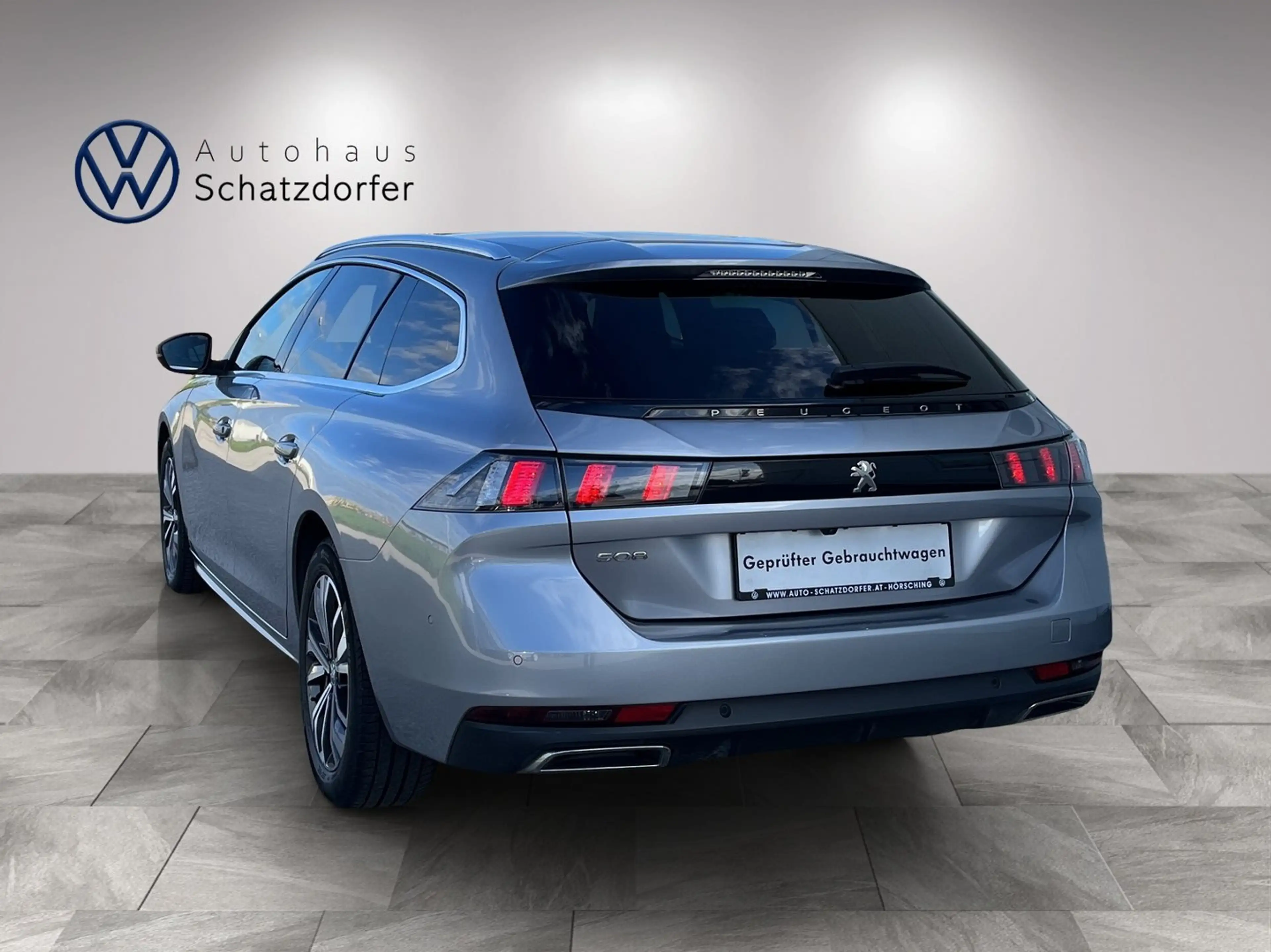 Peugeot 508 SW 1,5 BlueHDi 130 EAT8 S&S Allure P — photo 3