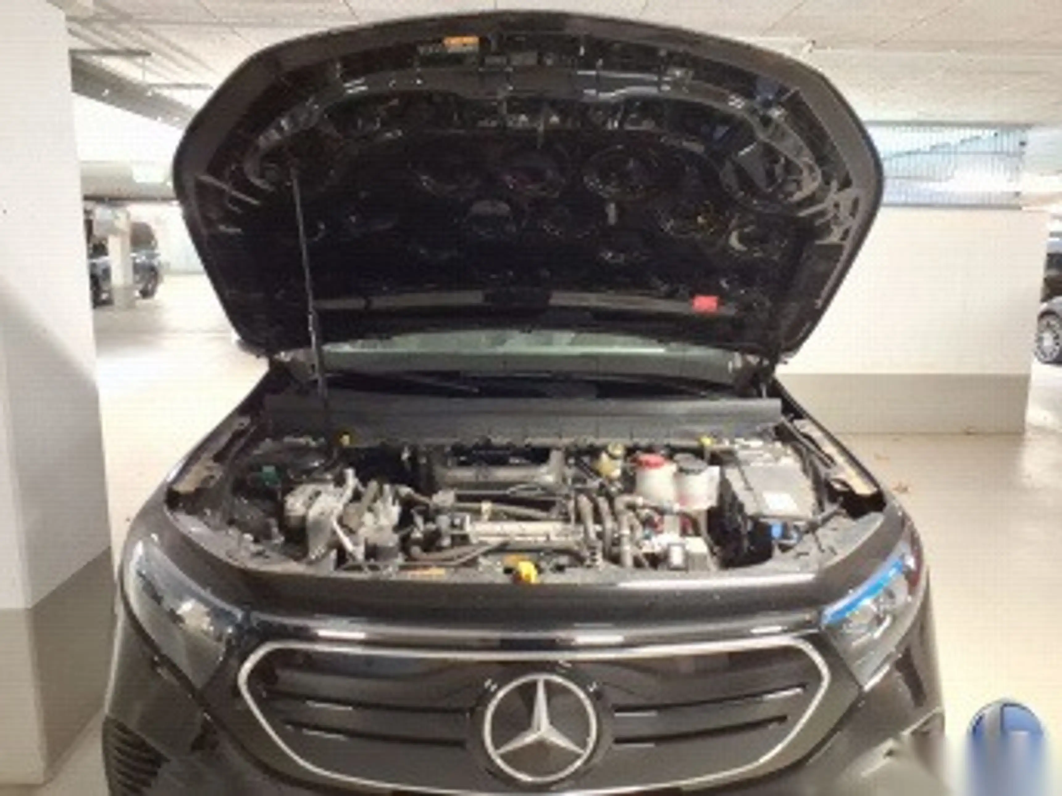 Mercedes-Benz EQB 300 EQB 7-SITZE NAVI KLIMAAUT LED RADIO TEMPO MFL SHZ VC KAMERA RFK — photo 8