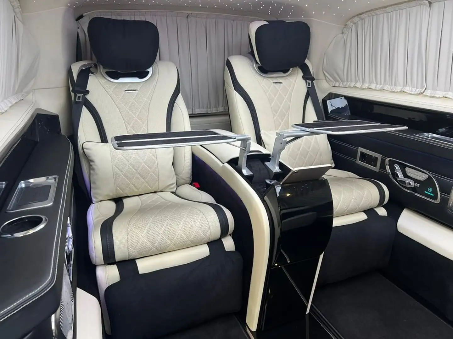 Mercedes-Benz V 300d Extralargo Exclusive Negro - 1