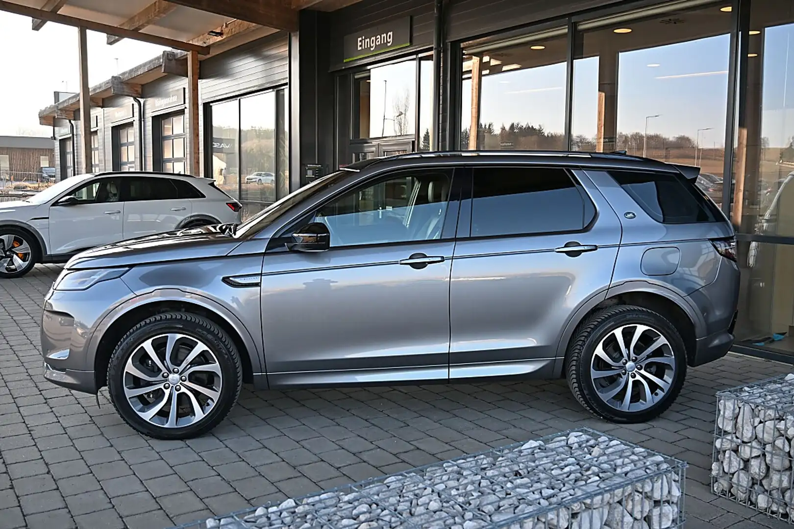 Land Rover Discovery Sport P300e PHEV AWD R-Dynamic HSE Aut. ACC, MatrixLE... Grau - 2