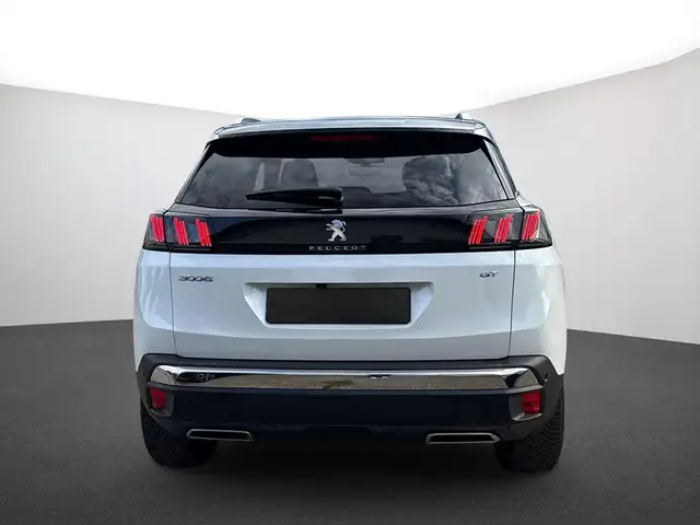 Peugeot 3008 view 4