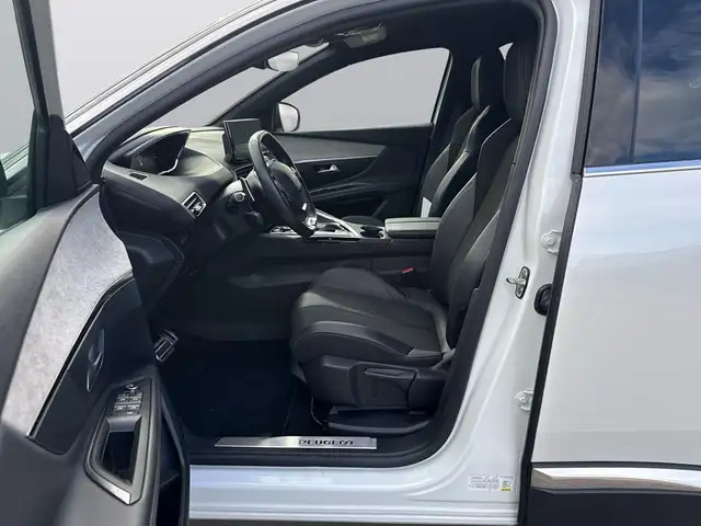 Peugeot 3008 view 13