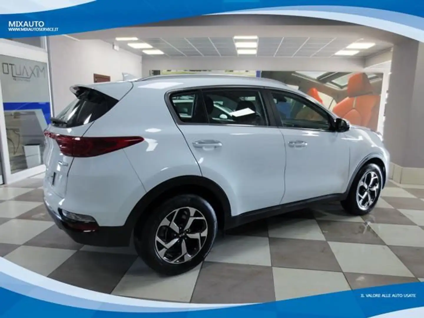 Kia Sportage 1.6 CRDI MHEV 136cv 2WD Drive EU6 Bianco - 2