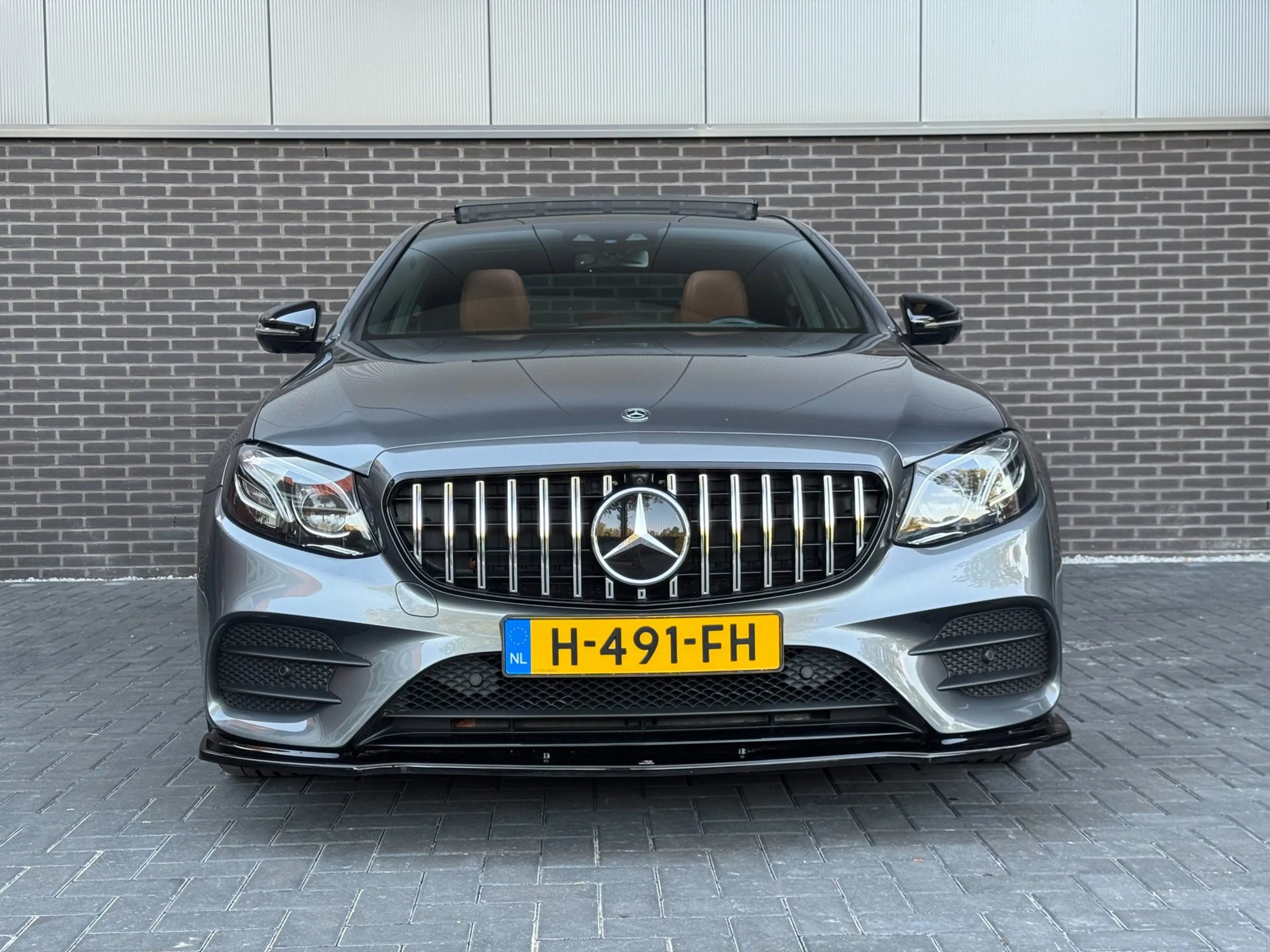 Mercedes-Benz E 300 e Business Solution AMG | Pano | 360 | Trekhaak | — photo 9