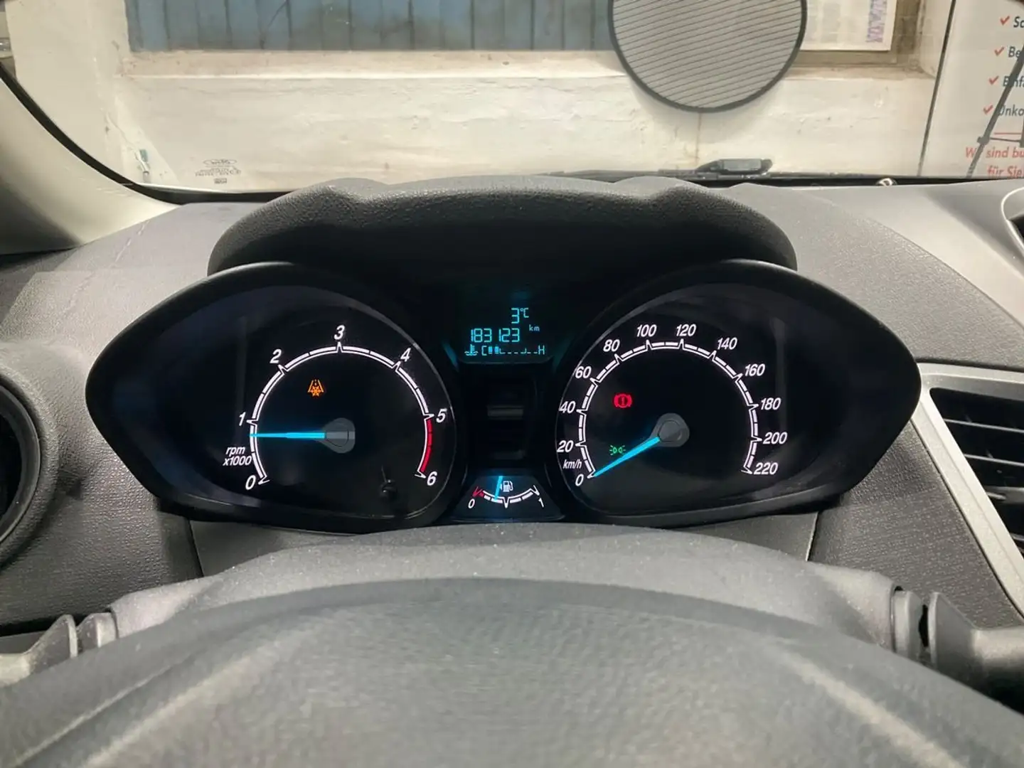 Ford Fiesta Fiesta+1.5+TDCi+Titanium Weiß - 1