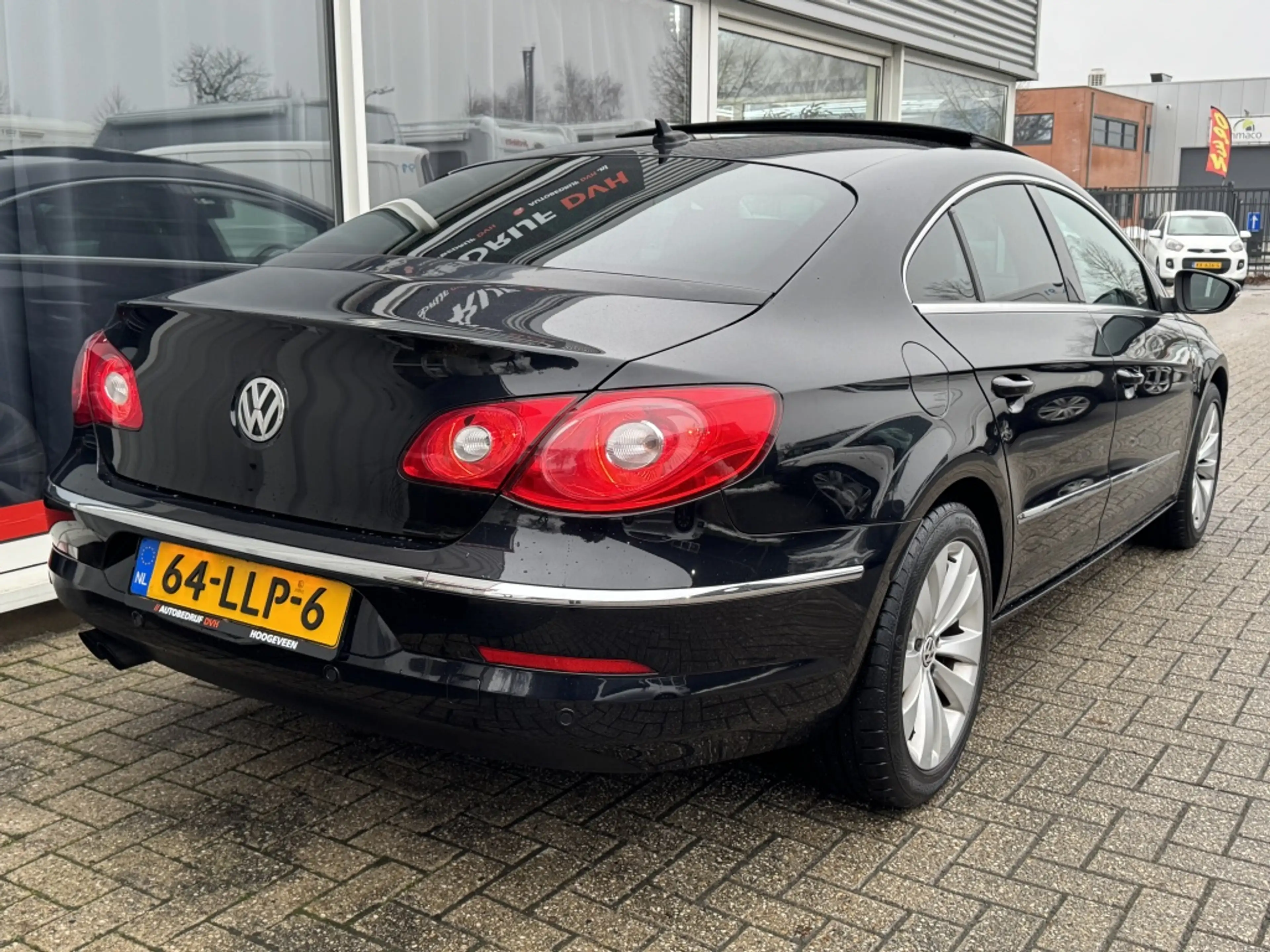 Volkswagen Passat CC 1.8 TSI 4p. — photo 17
