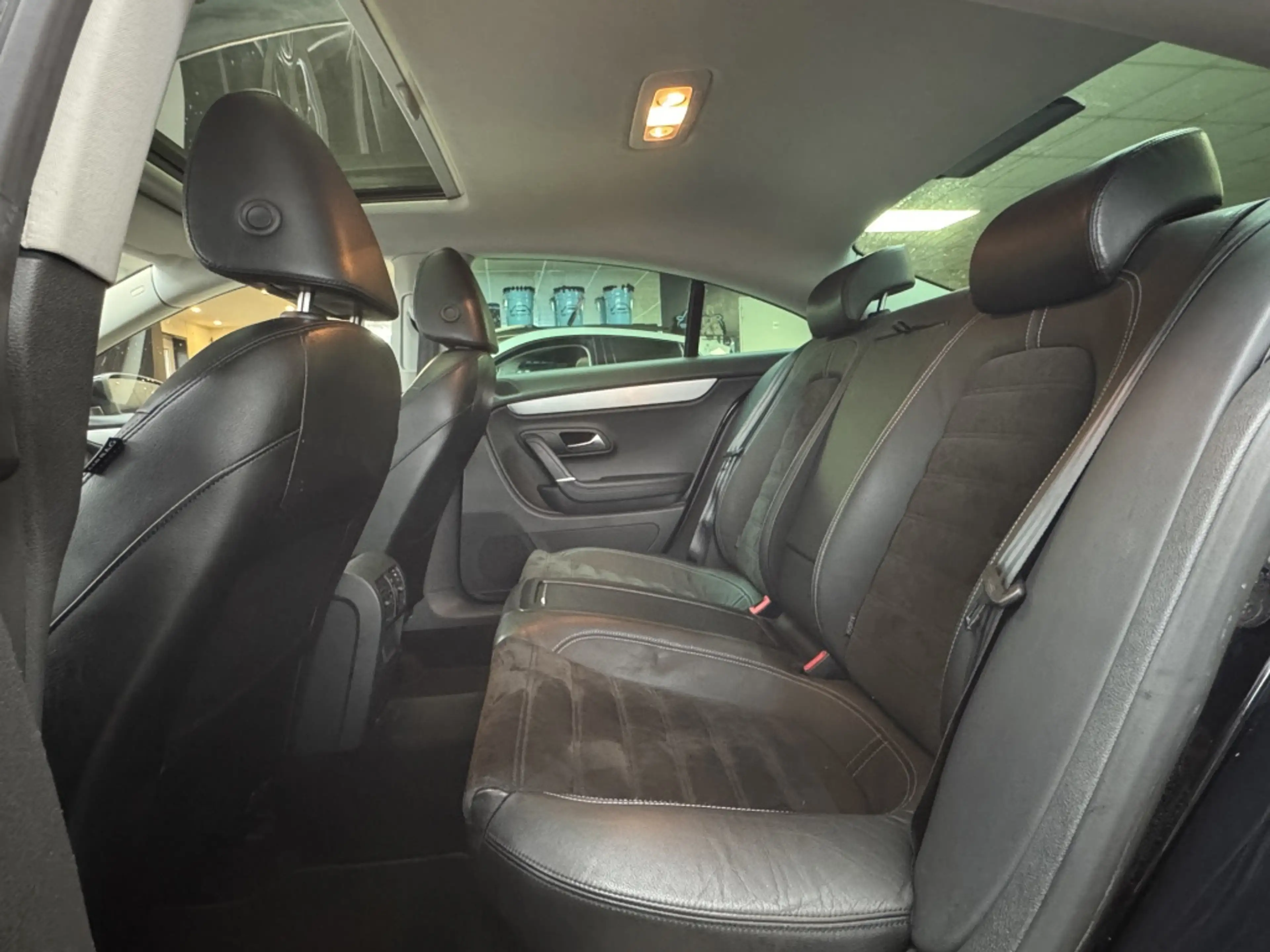 Volkswagen Passat CC 1.8 TSI 4p. — photo 6