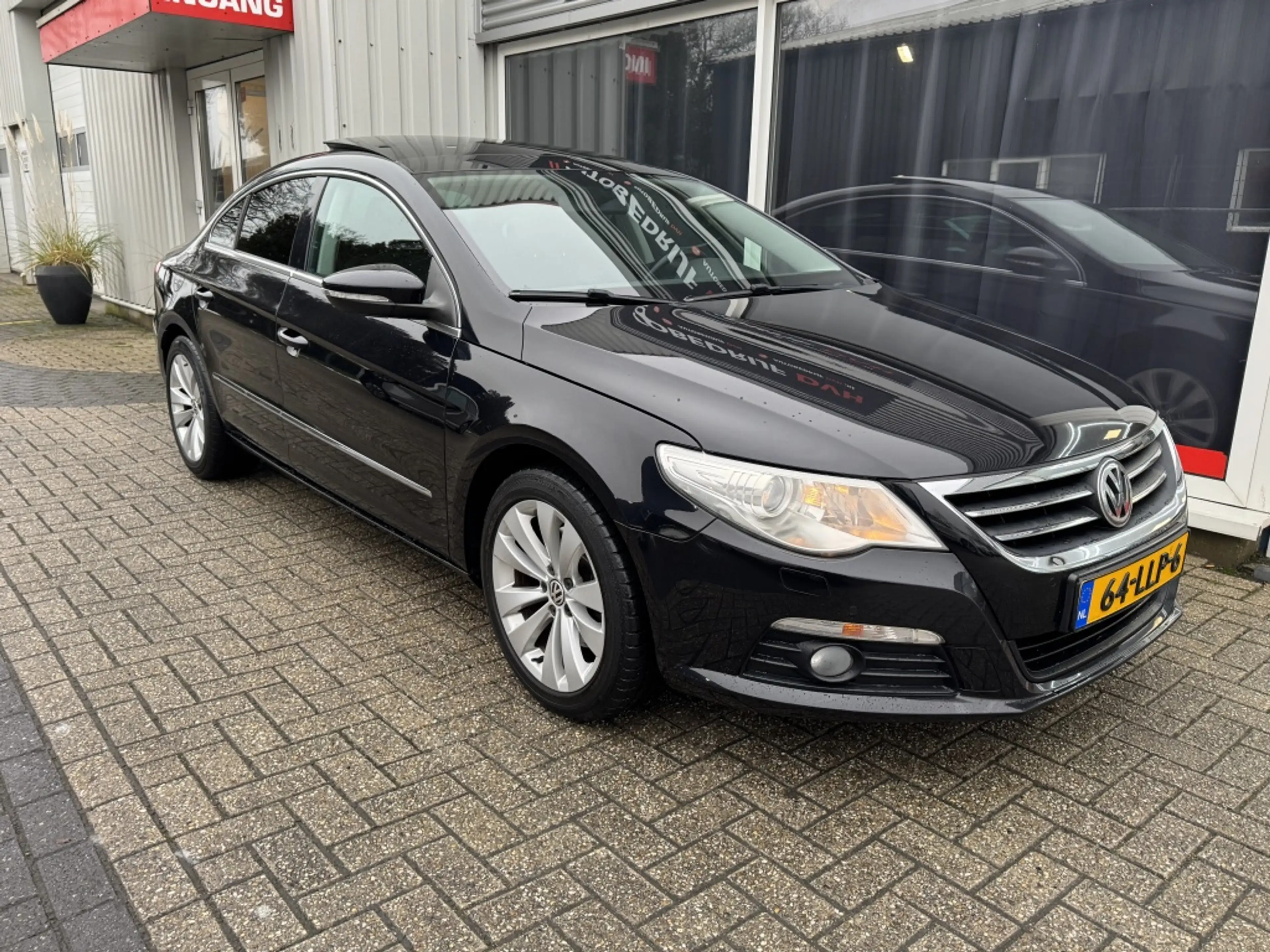 Volkswagen Passat CC 1.8 TSI 4p. — photo 16