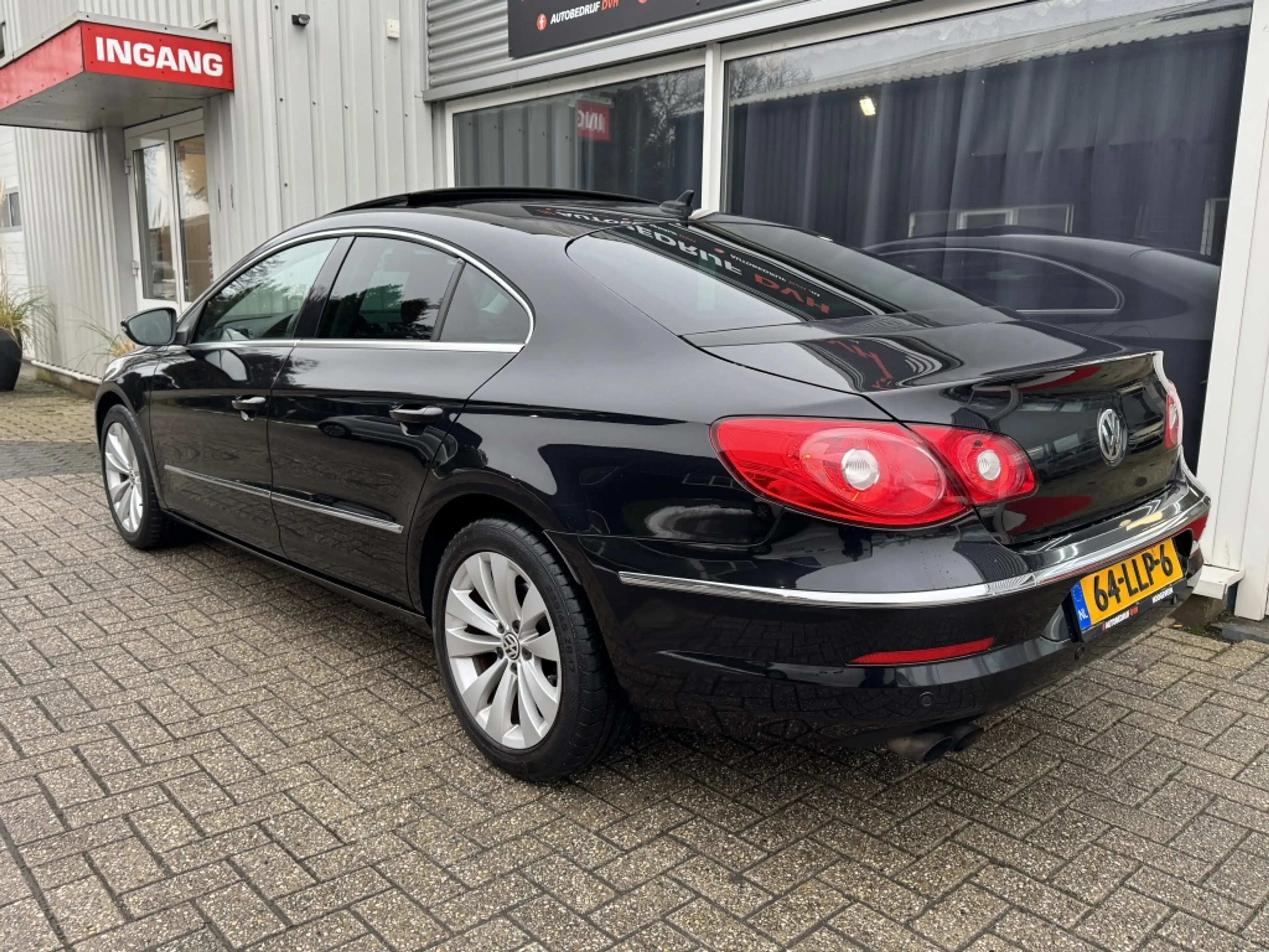 Volkswagen Passat CC 1.8 TSI 4p. — photo 9