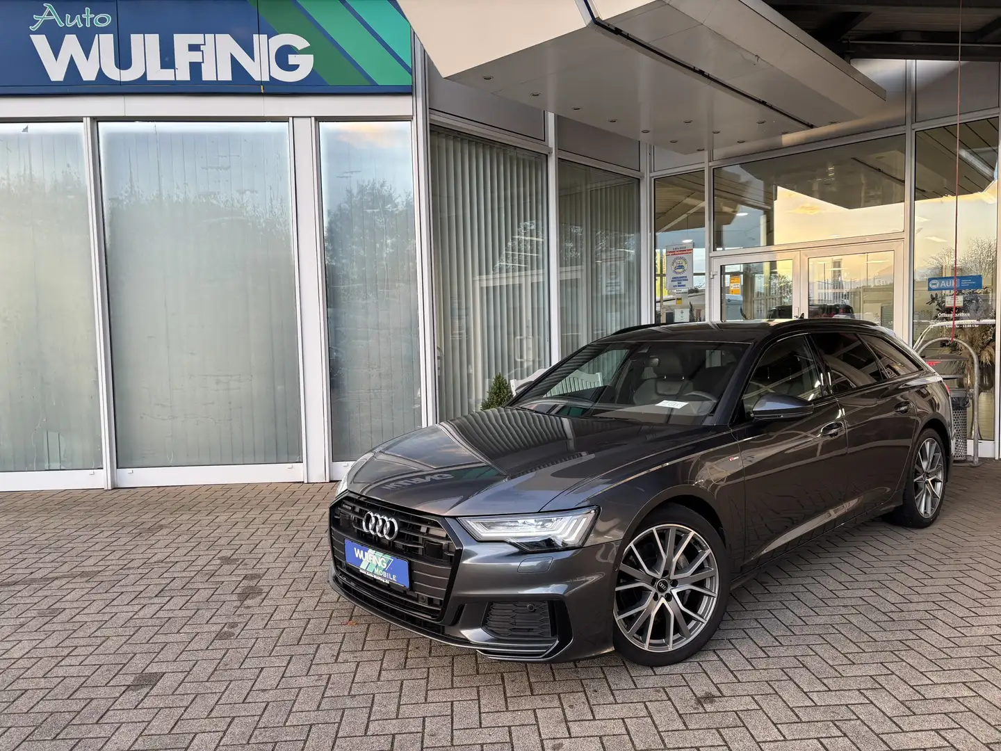 Audi A6 Avant 50 TDI quattro S-Line Ambiente Matrix Grigio - 1