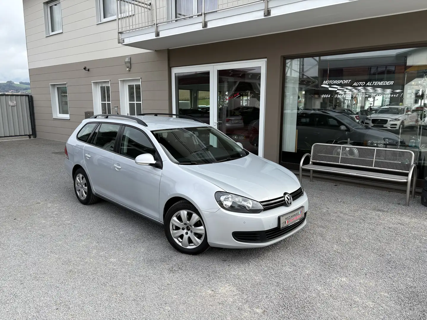 Volkswagen Golf Variant Rabbit 1,6 TDI *1.BESITZ*ZR-GEMACHT*SITZH*TEMP* Grau - 1