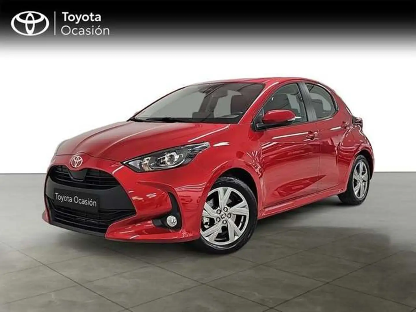 Toyota Yaris 120H 1.5 Active Plus Rouge - 1