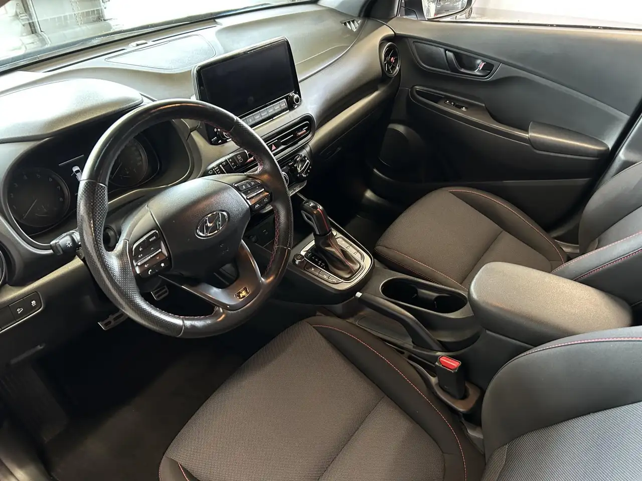 Hyundai KONA photo Hyundai KONA