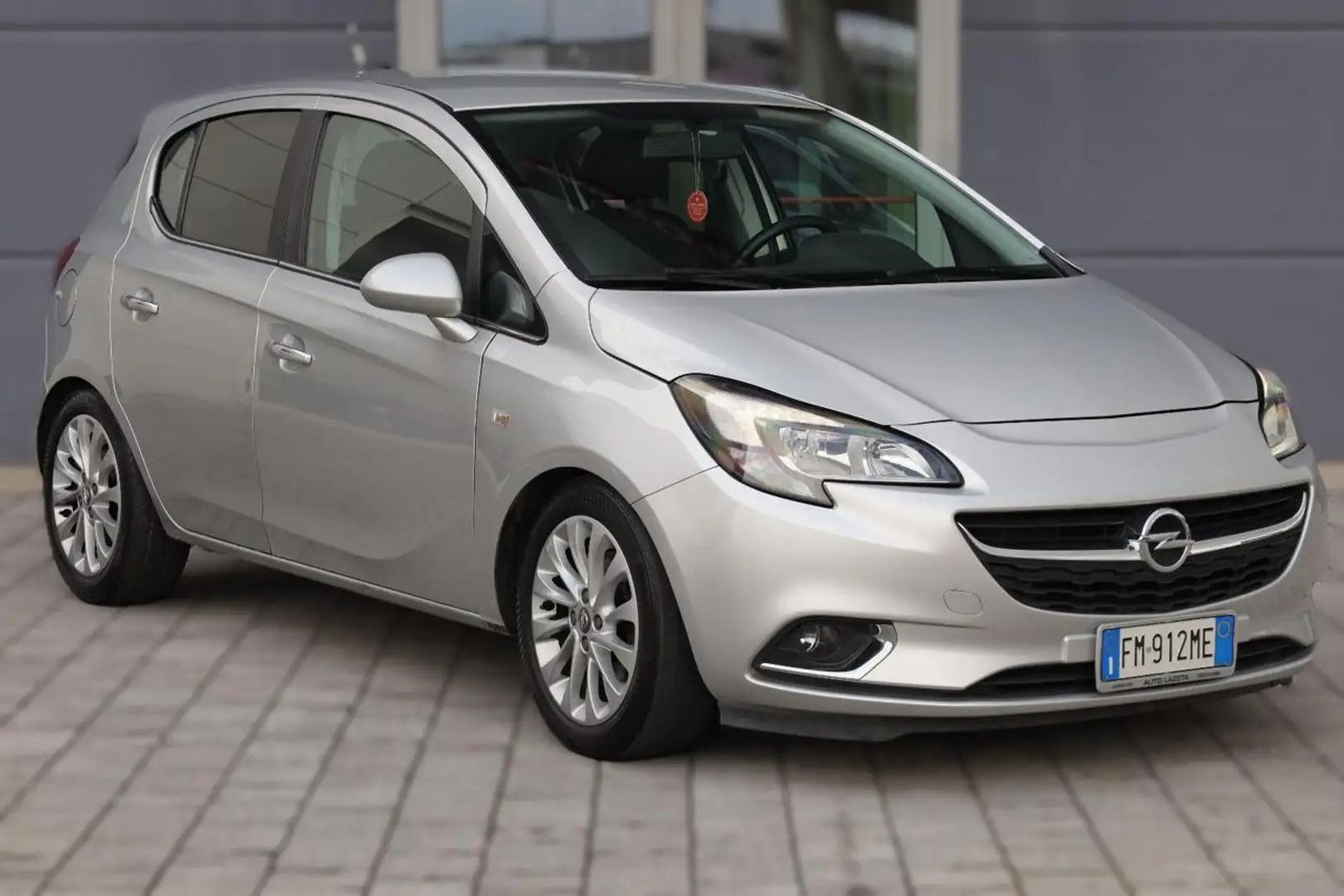 Opel Corsa 1.3 CDTI 5 porte Innovation Plateado - 1