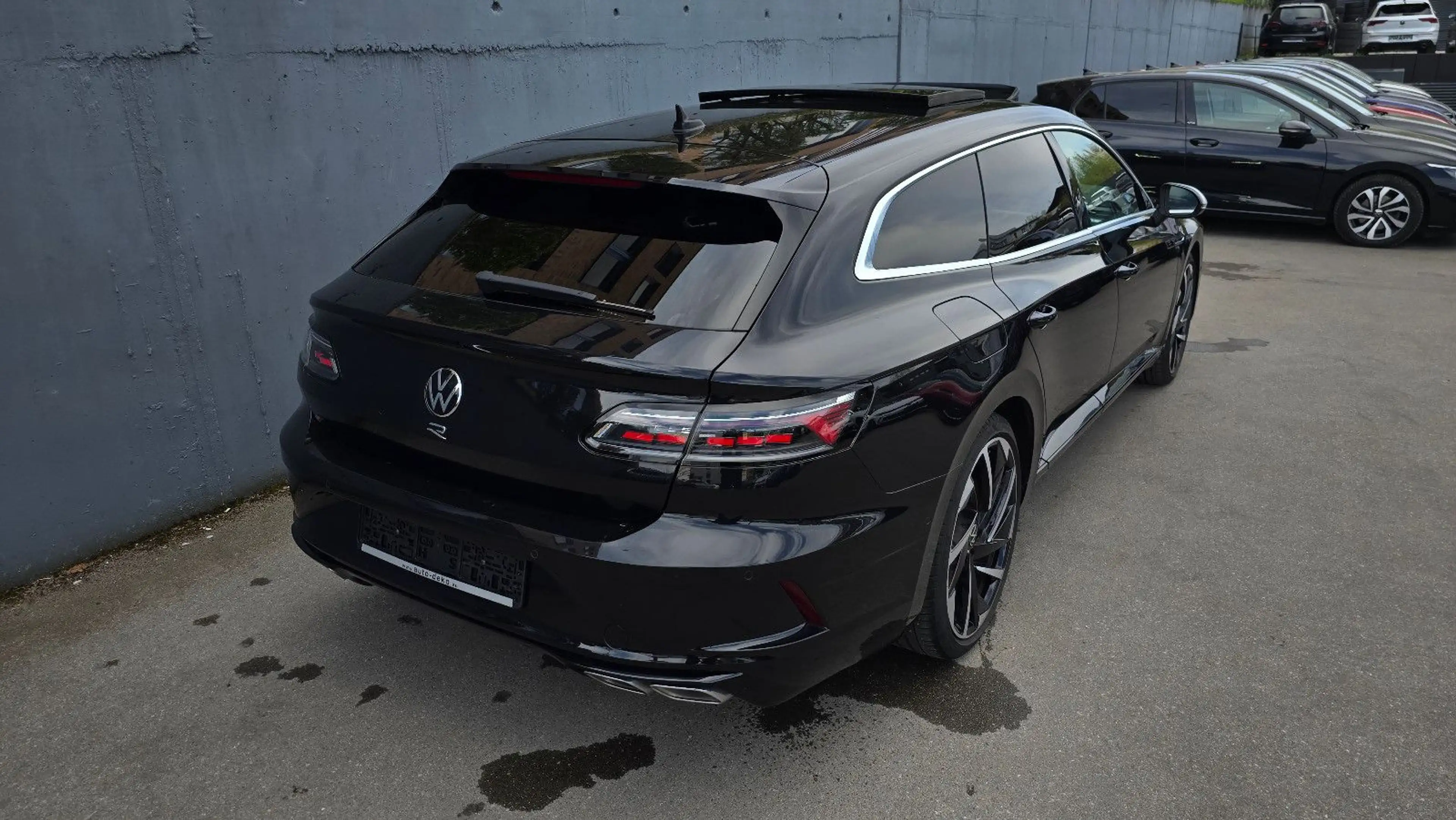 Volkswagen Arteon R 4M DSG Pano/ACC/DCC/360*/Key-less/20 — photo 4