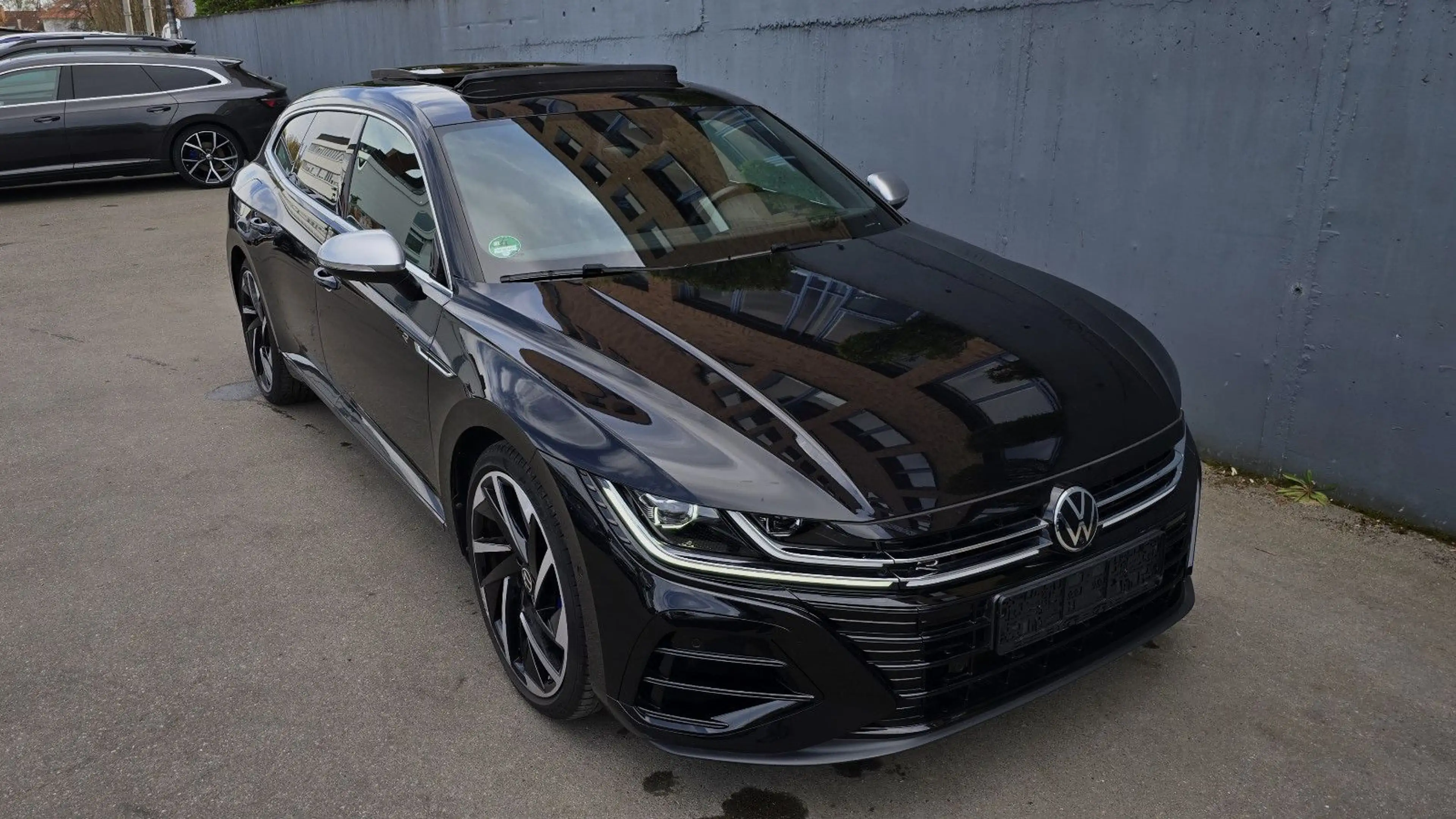 Volkswagen Arteon R 4M DSG Pano/ACC/DCC/360*/Key-less/20 — photo 2