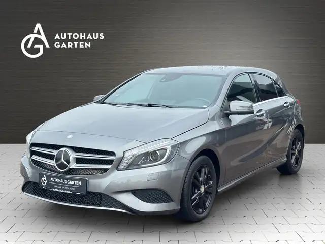 Mercedes-Benz A 200 BlueEfficiency Xenon SHZ AHK Navi Klima
