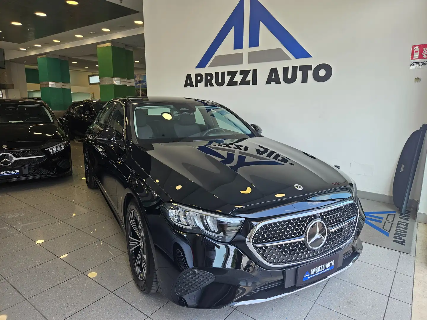Mercedes-Benz E 220 E 220 d Advanced auto RETROCAMERA NAVI SENSORI Nero - 1