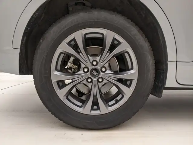 Ford Kuga view 9