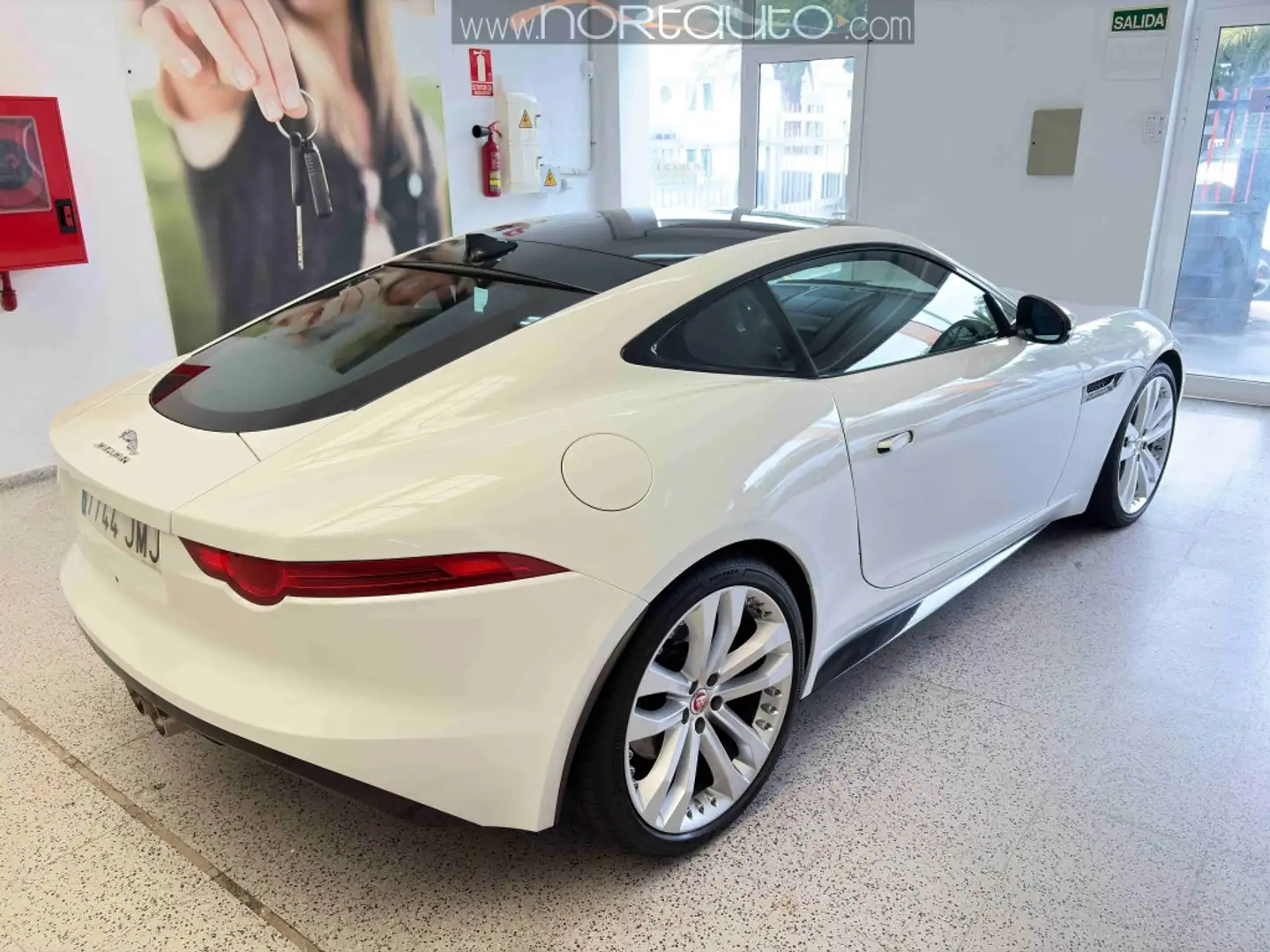 Jaguar F-Type Coupé 3.0 V6 S Aut. 380 Blanc - 2