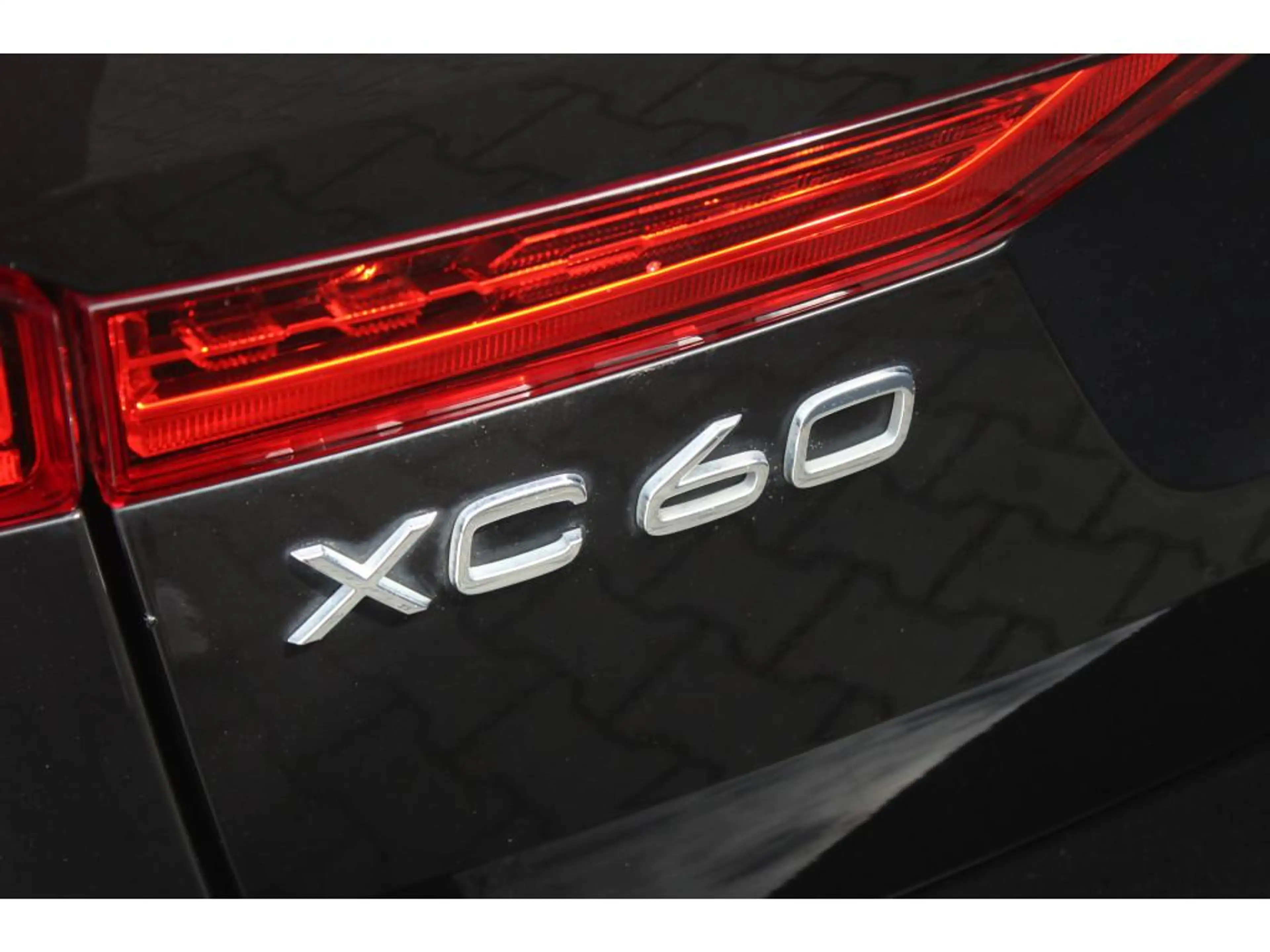 Volvo XC60 2.0 T6 Plug-in hybrid AWD Core Bright | Incl. 12 m — photo 13