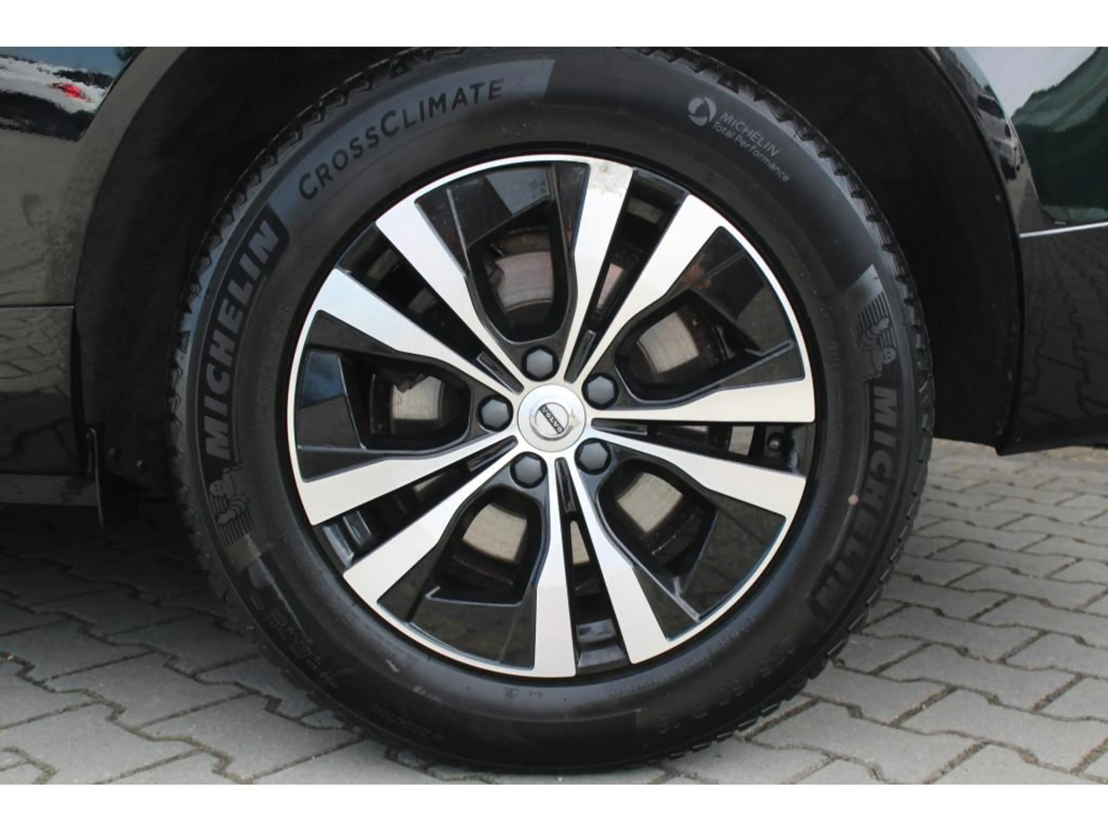Volvo XC60 2.0 T6 Plug-in hybrid AWD Core Bright | Incl. 12 m — photo 7