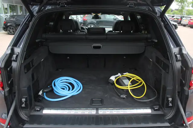 BMW X5 view 17
