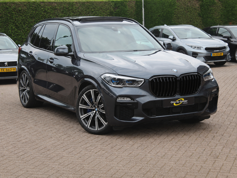 BMW X5 xDrive45e High Exe. M Sport / SOH 91,2% / Panorama — photo 37