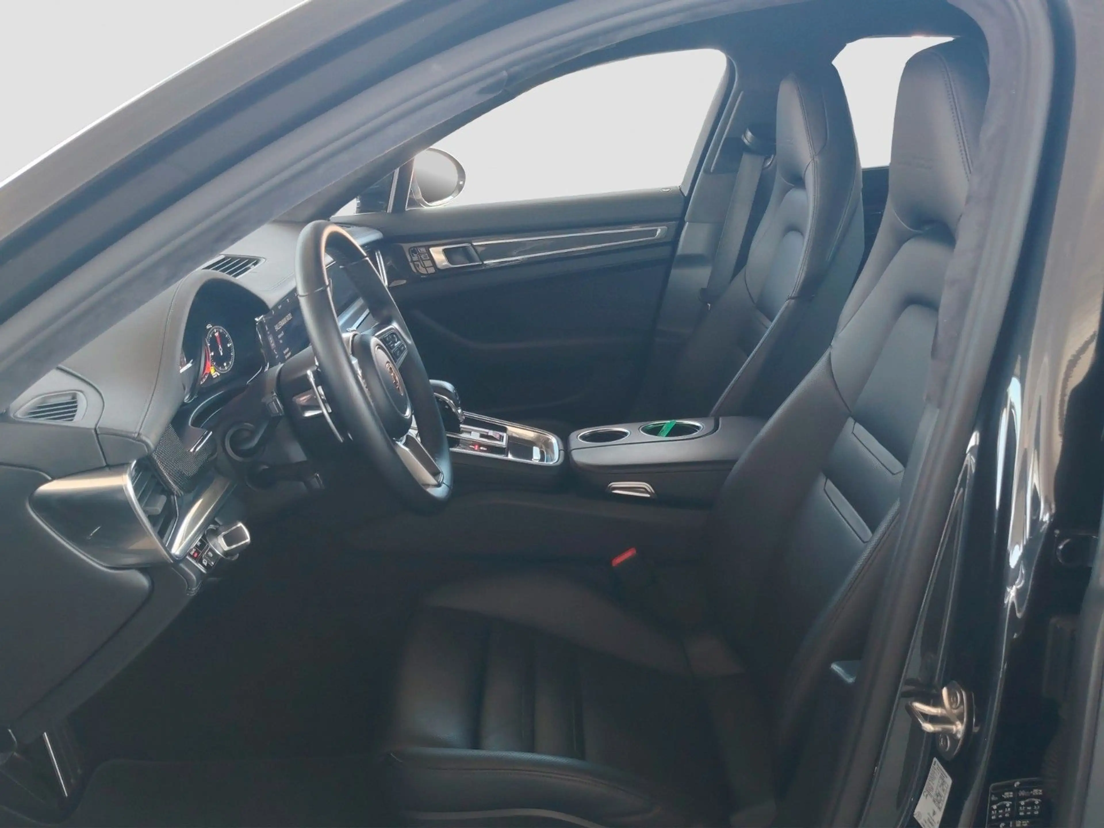 Porsche Panamera Turbo 404KW DSG Matrix LED AHK 21" — photo 7