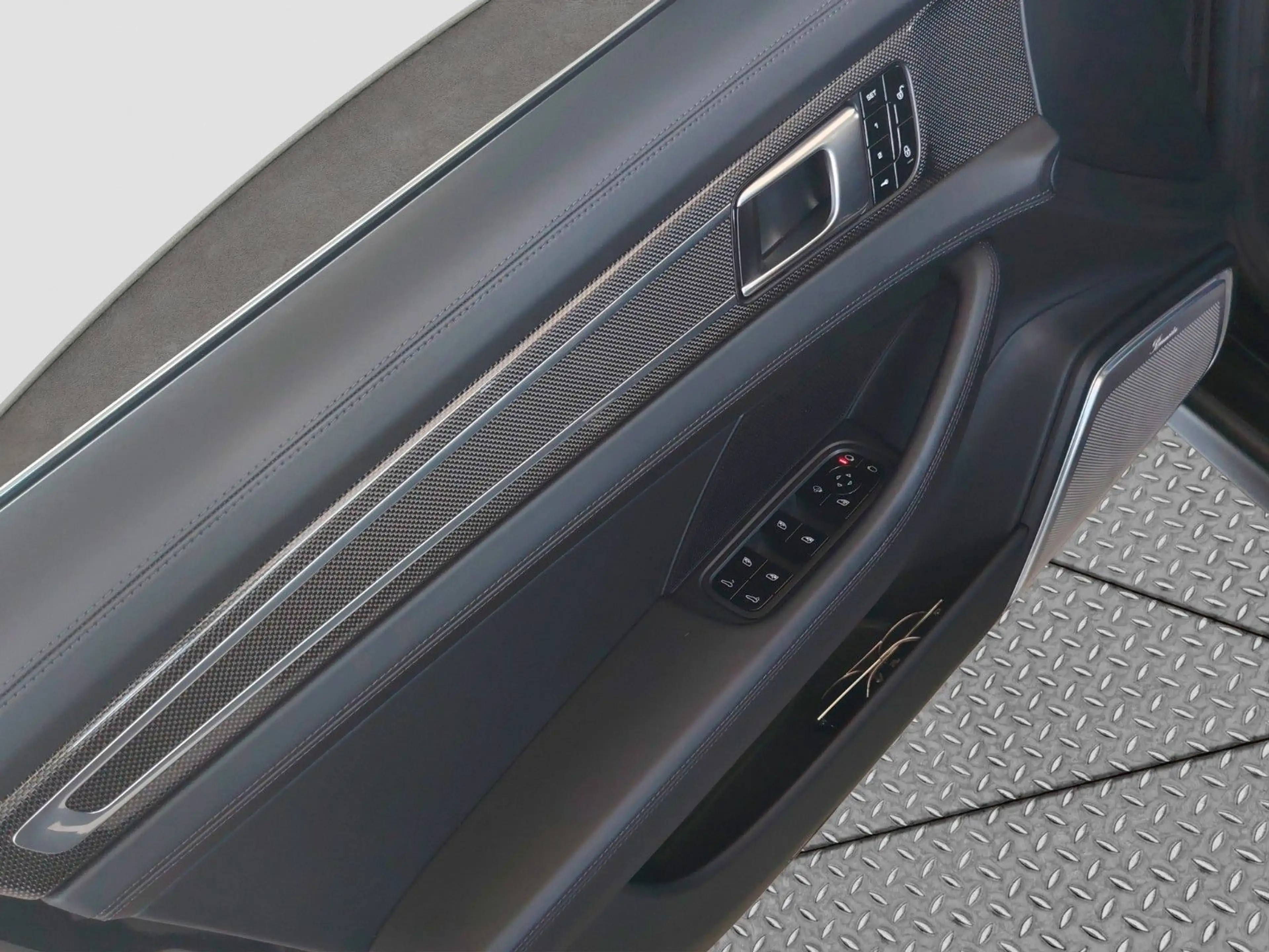 Porsche Panamera Turbo 404KW DSG Matrix LED AHK 21" — photo 8