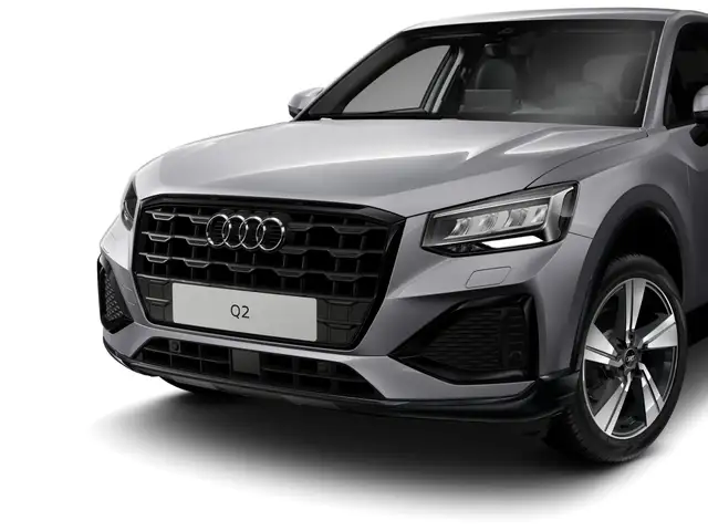 Audi Q2 view 8