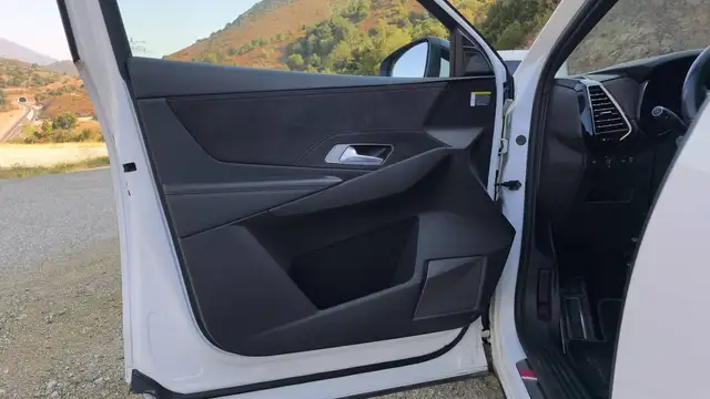 DS Automobiles DS 7 Crossback view 7
