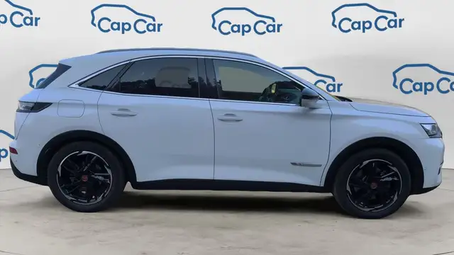 DS Automobiles DS 7 Crossback view 4