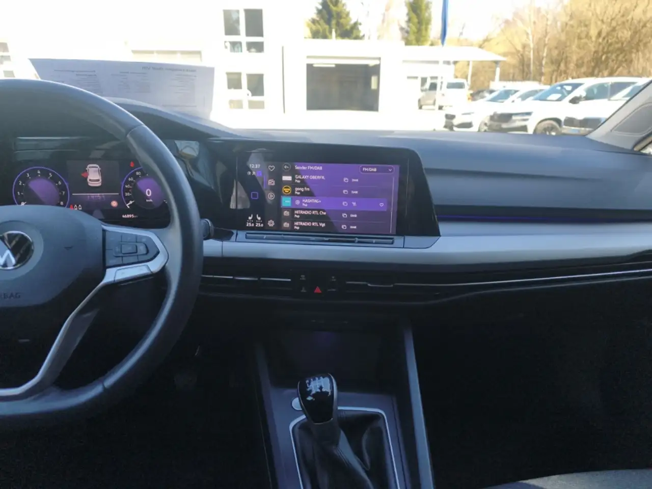 Volkswagen Golf VIII Life+Alufelgen+Navi+Klimaautomatik+Sitzheizg. 12