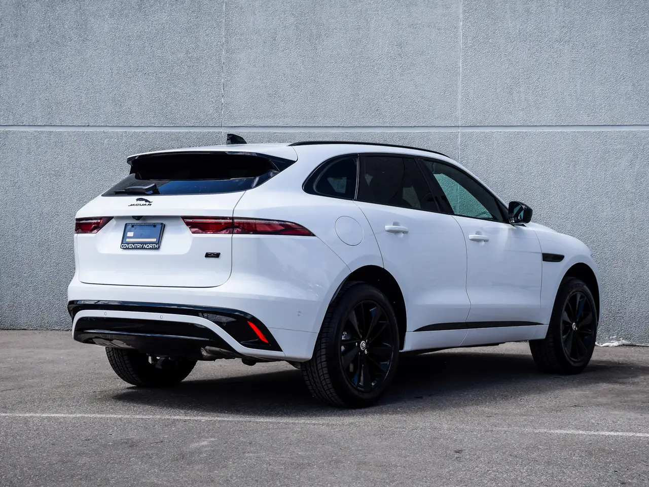 Jaguar F-Pace снимка Jaguar F-Pace