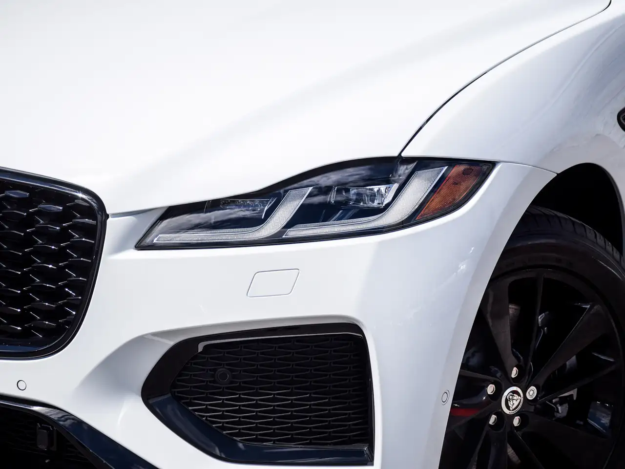 Jaguar F-Pace снимка Jaguar F-Pace