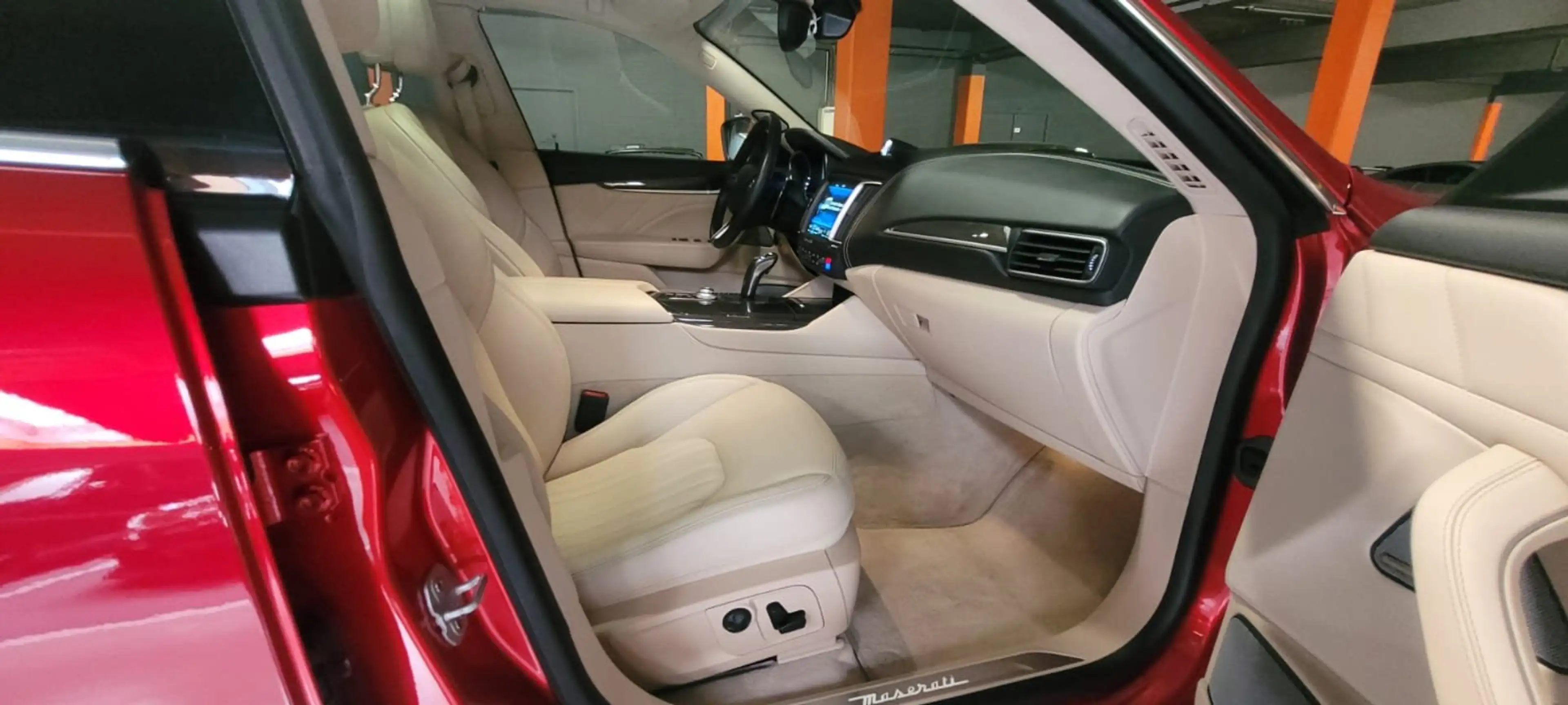 Maserati Levante Levante 3.0 V6 Bi-Turbo 430 S Q4 — photo 10