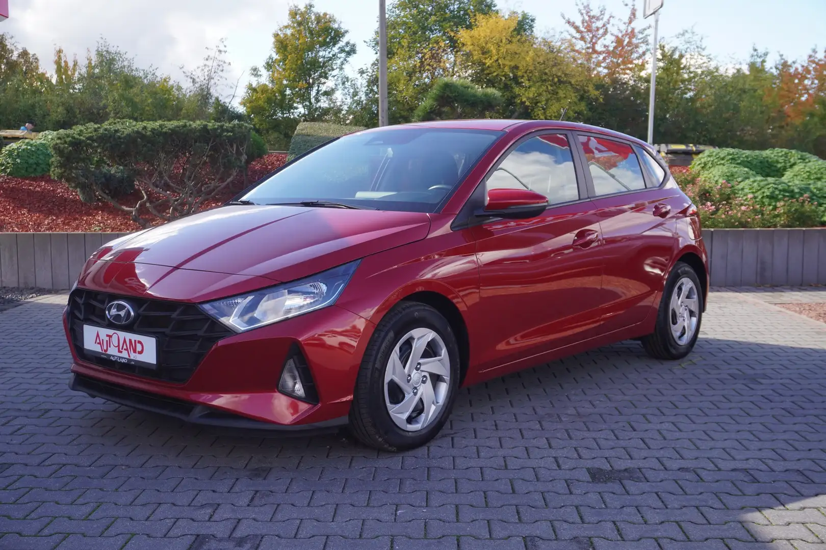 Hyundai i20 1.2 Pure Sitzheizung PDC Klima USB Spurhalte Rot - 2