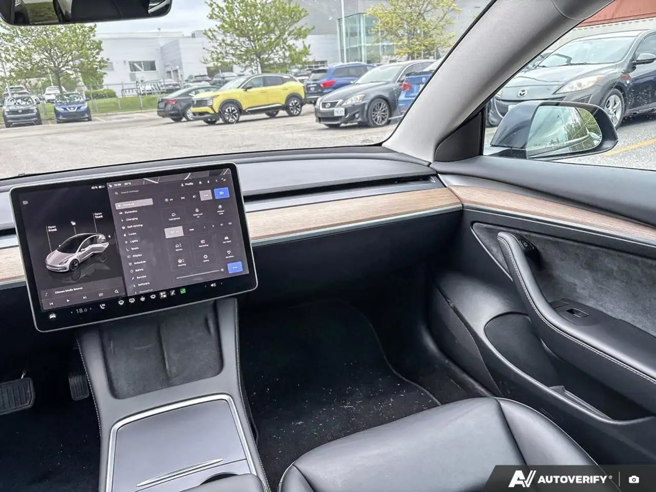 Tesla Model 3 photo Tesla Model 3