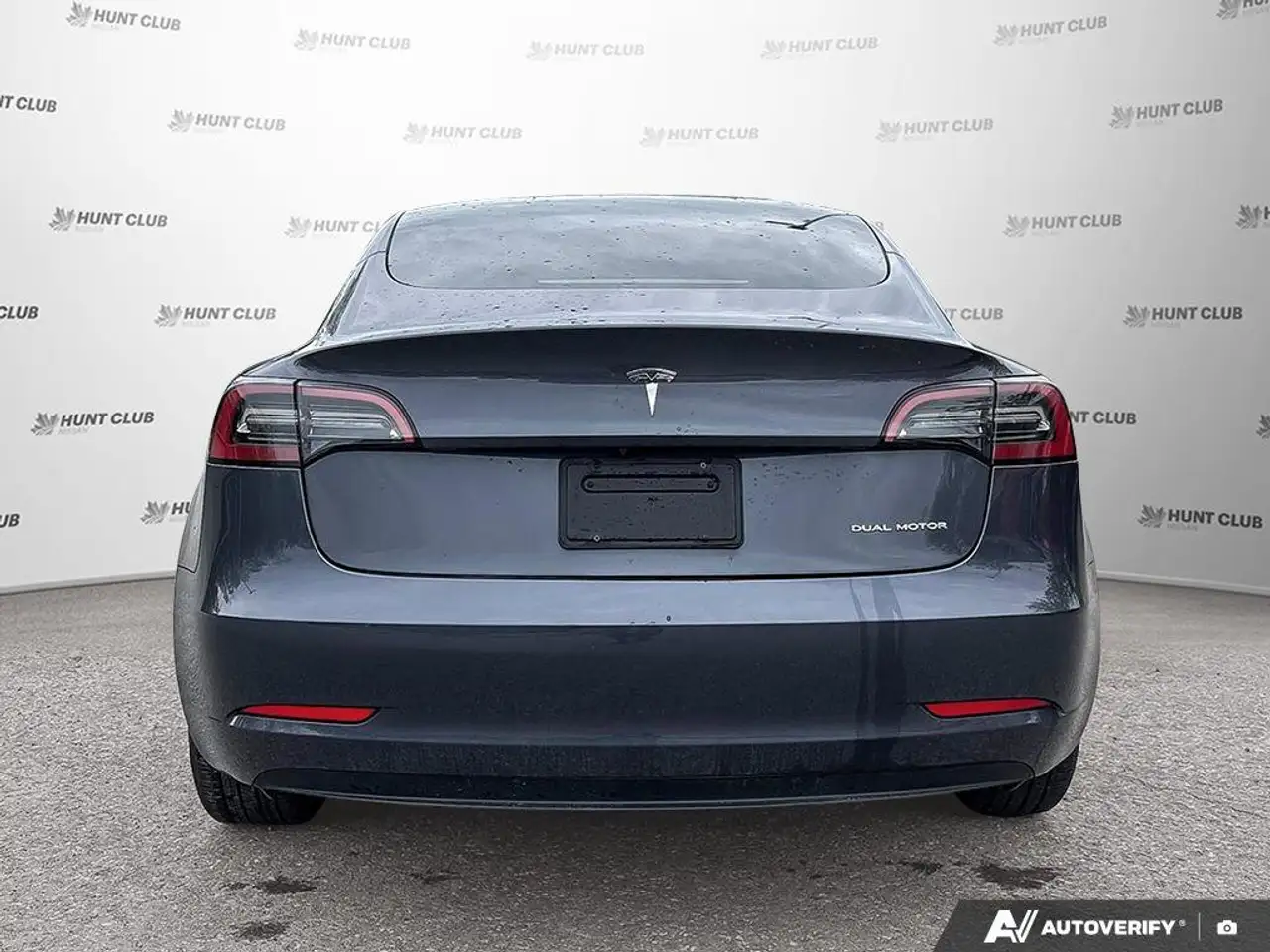 Tesla Model 3 photo Tesla Model 3