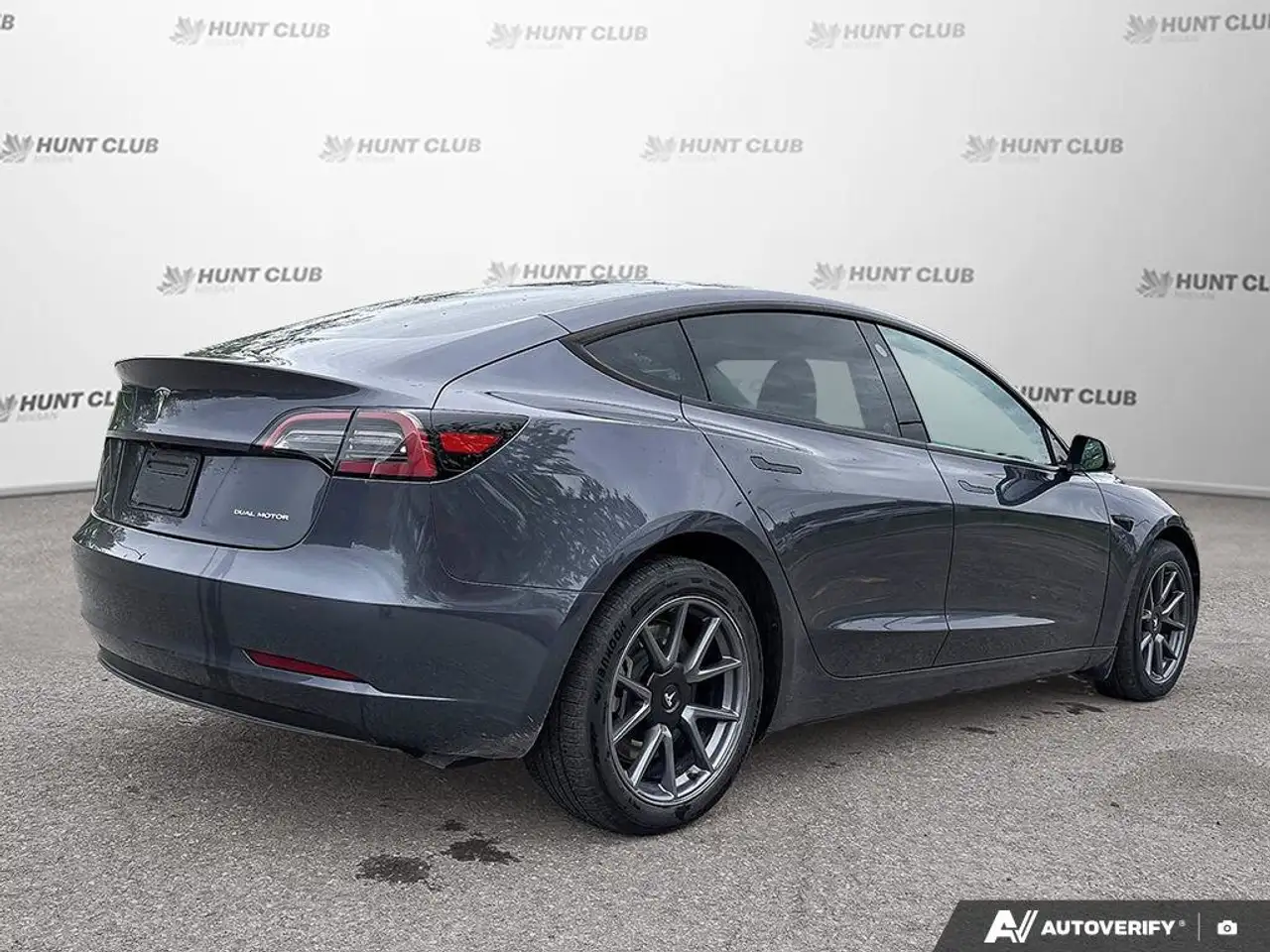 Tesla Model 3 photo Tesla Model 3