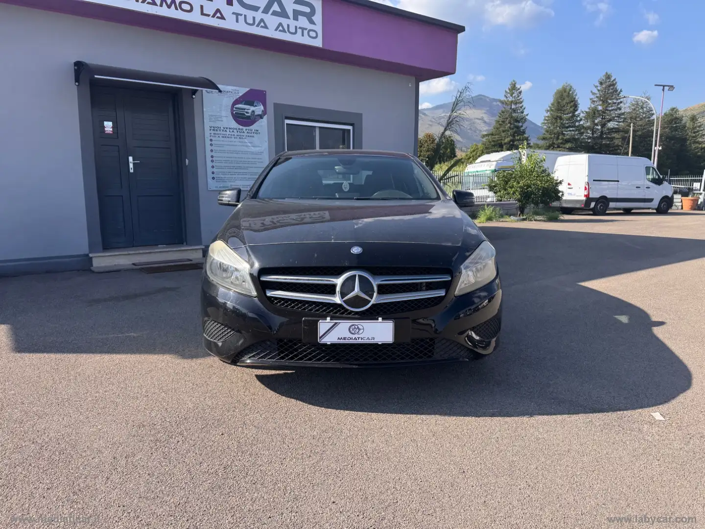 Mercedes-Benz A 180 A 180 CDI BlueEFFICIENCY Premium Noir - 2