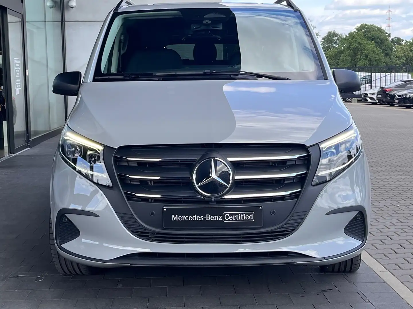 Mercedes-Benz Vito 124 CDI dubb/cabine 4x4 Grijs - 2
