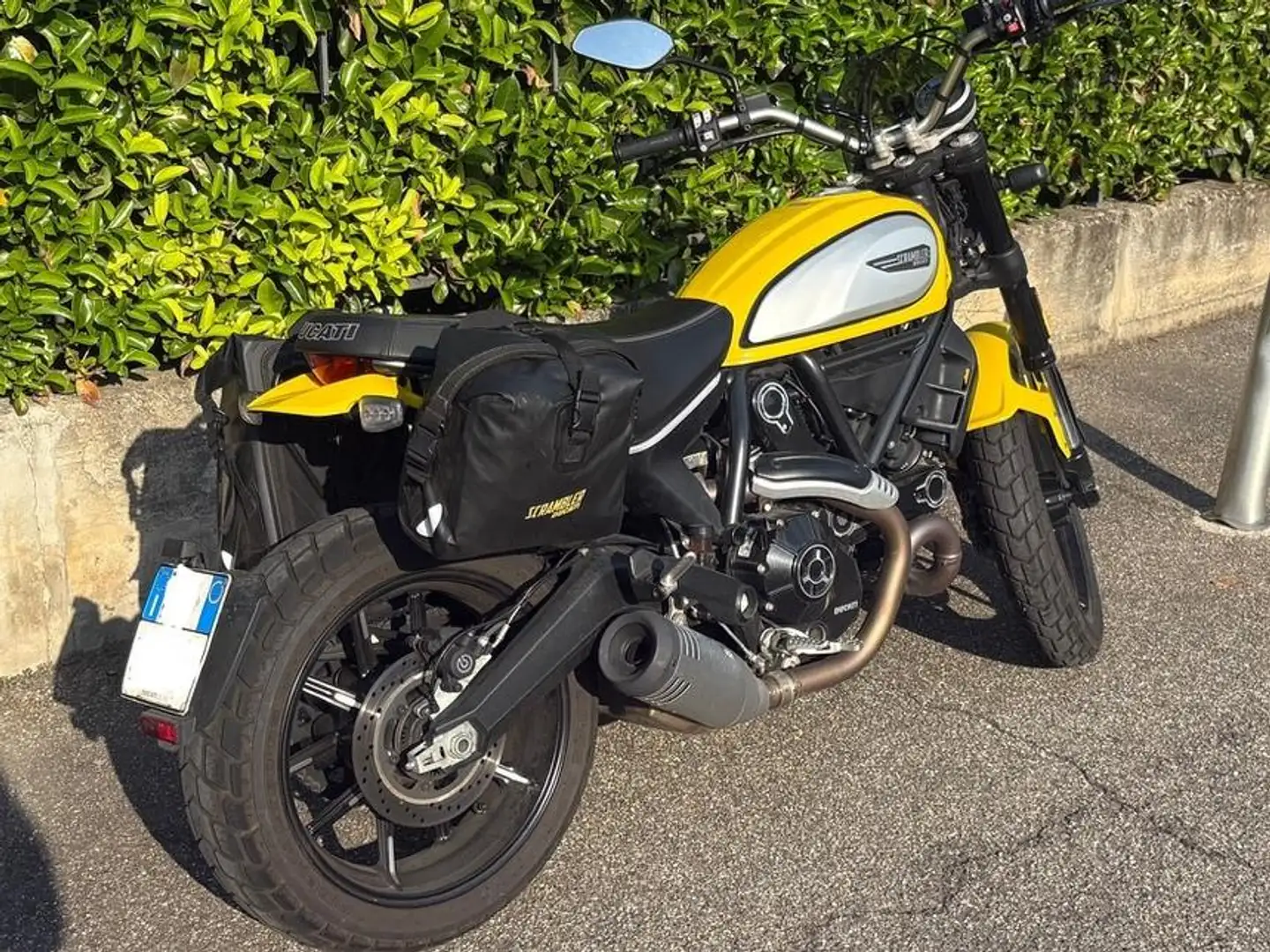 Ducati Scrambler Icon Galben - 1