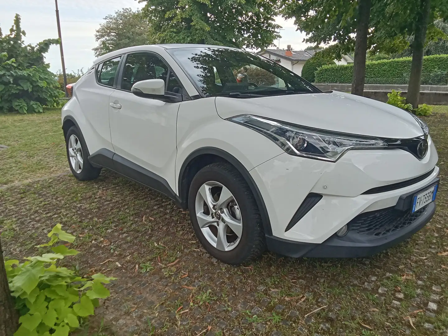 Toyota C-HR 1.2t Active 2wd - 1