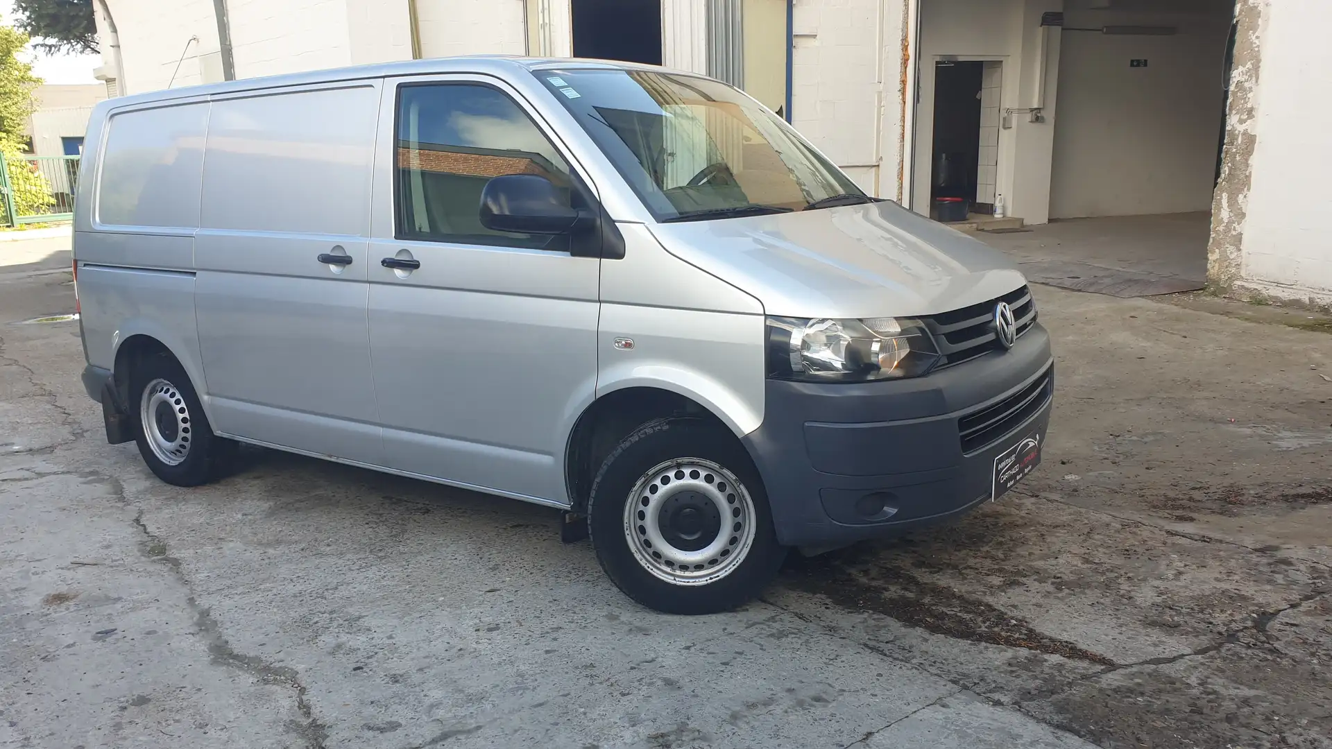 Volkswagen T5 Transporter 2.0 CR TDi Blue Motion prête à immatriculer Grijs - 2
